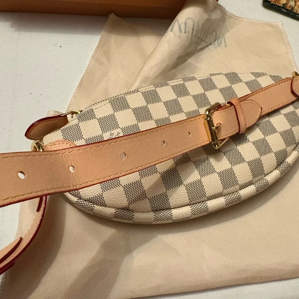 White and grey saddlebag - Picture 5 of 5